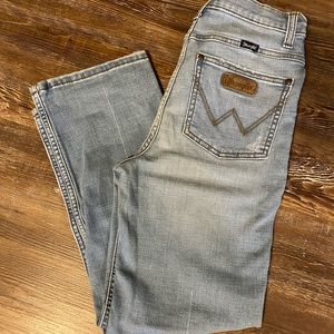 Women’s Wrangler Jeans! Size 5x26!